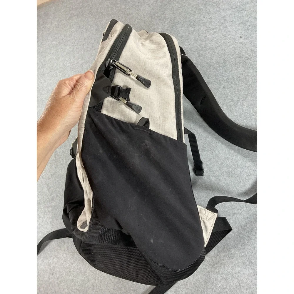 The North Face Surge Backpack Tan Black FlexVent Laptop Compartment Daypack